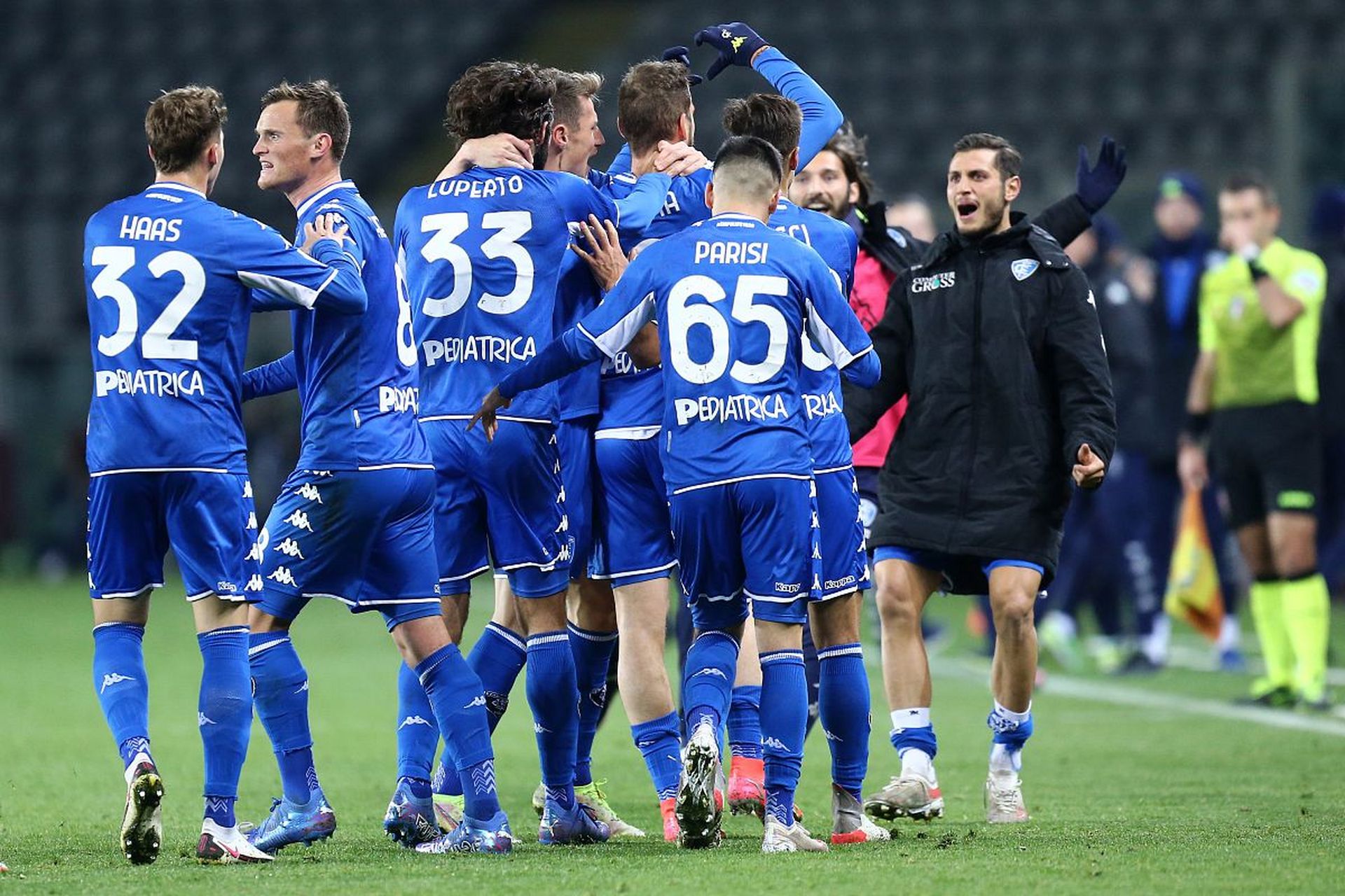 战胜纽卡斯 战胜纽卡斯